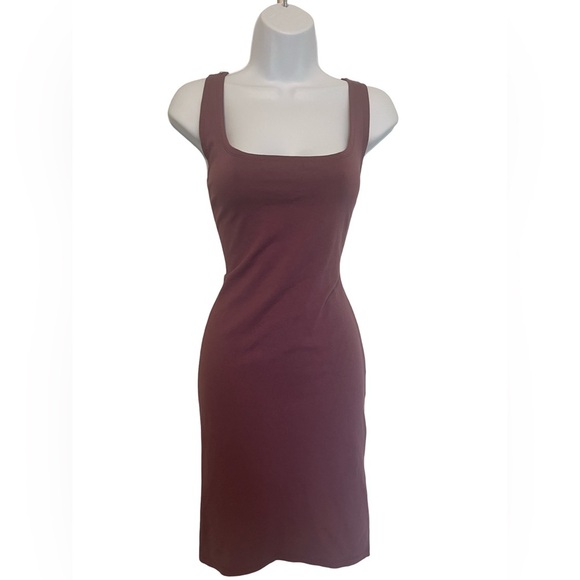 iris Dresses & Skirts - Iris Women’s Tank Bodycon Soft Purple Dress Size Large. Good Condition.